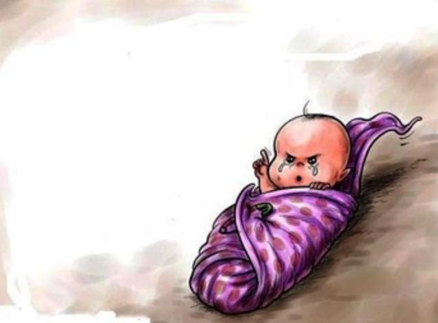 عامل يعثر على طفل