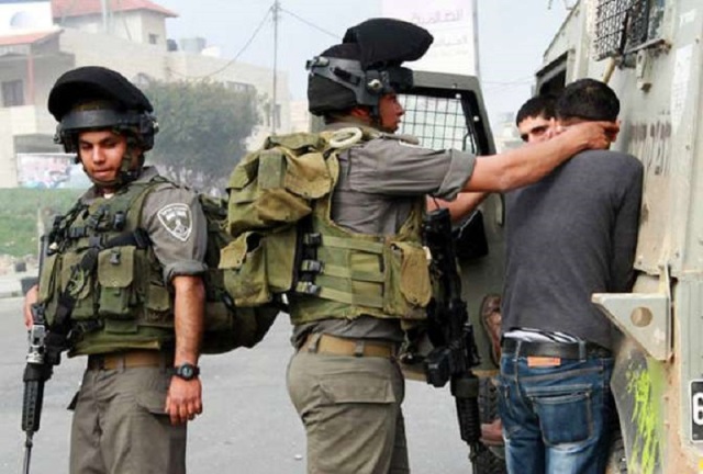  الاحتلال يعتقل سبعة شبان شرق رام الله

