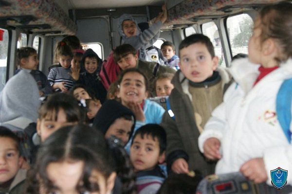 الشرطة تضبط حافلة