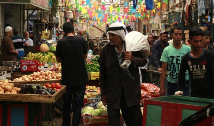 البنك الدولي: مخاطر سياسية ومالية تنبئ باقتصاد فلسطيني غير موات