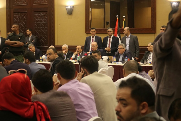متابعة 