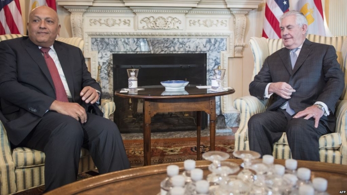 وزير الخارجية المصري ونظيره الأمريكى يبحثان عدم تجديد ترخيص مكتب منظمة التحرير