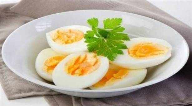 ما فوائد أكل البيض المسلوق؟

