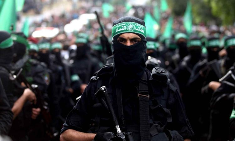 حماس: سلاح المقاومة خط أحمر وسينتقل للضفة الغربية 
