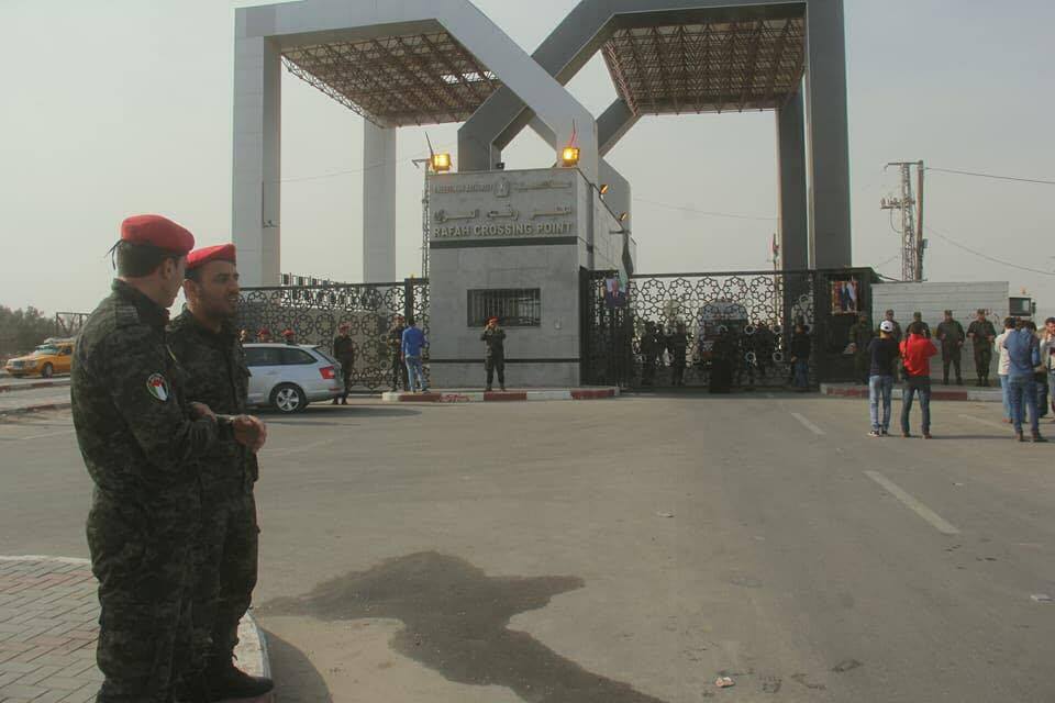 	استمرار فتح معبر