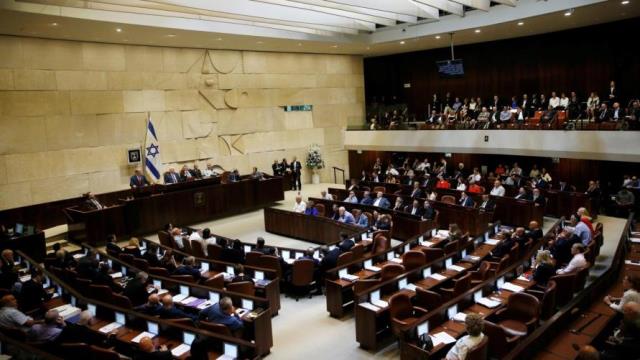 هيئة الأسرى تقدم شكوى ضد عضو الكنيست العنصري أورن حزان
