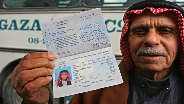 أبناء غزة بالأردن يقررون الاعتصام احتجاجا على رسوم الجوازات