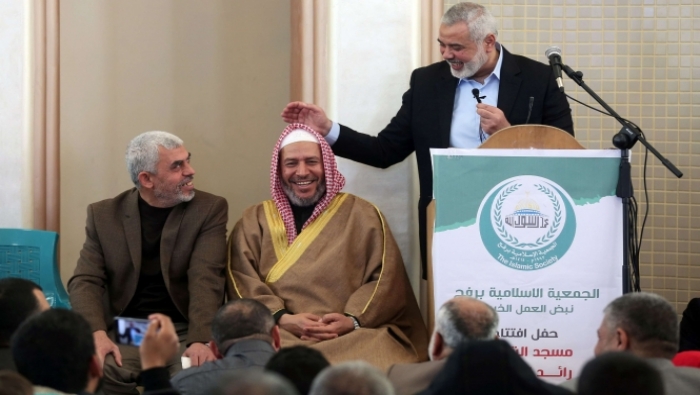 أول ظهور علني للسنوار منذ ترأسه حماس في غزة