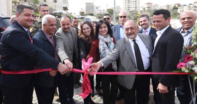 بنك فلسطين وشركاؤه يفتتحون الحديقة الترفيهية الثلاثين للأطفال ضمن مشروع 