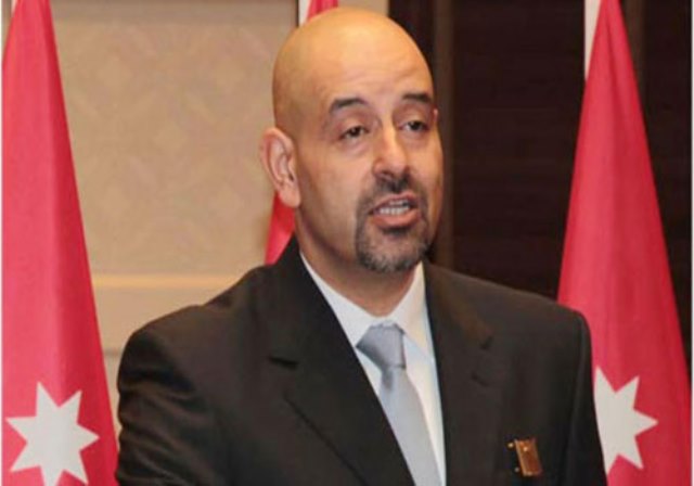 الاعتداء على سيارة