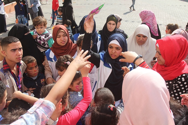 طلبة الكلية الجامعية