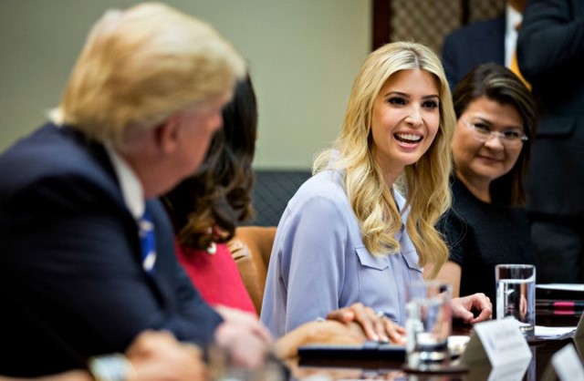 رسائل سرية تكشف دور