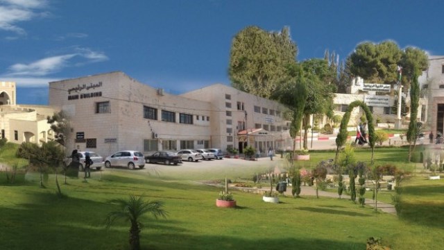 بدء انتخابات مجلس طلبة جامعة خضوري بطولكرم
