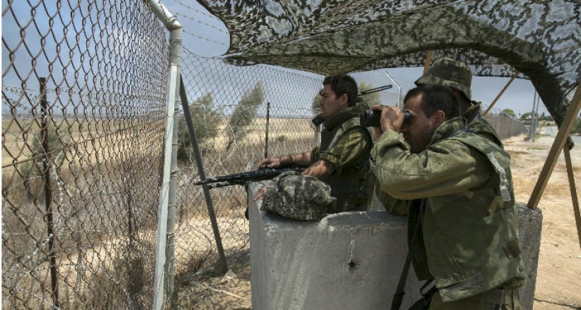 جيش الاحتلال يطلق النار تجاه مواقع للمقاومة على حدود غزة