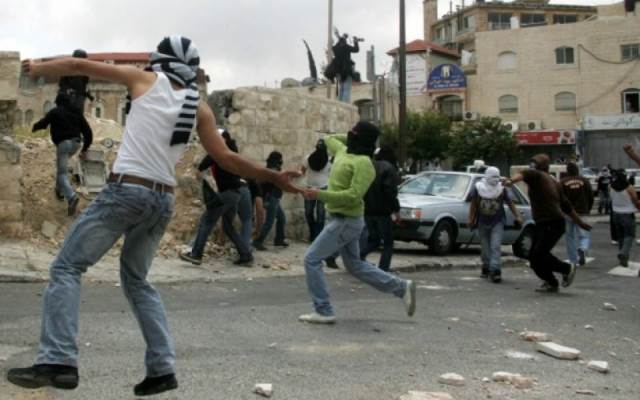 إصابة مواطنين في مواجهات مع الاحتلال في قرية بردلة
