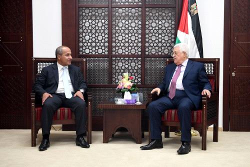 الرئيس يدعو العرب