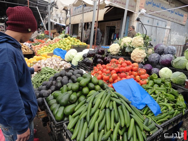 انخفاض مؤشر أسعار الخضروات واللحوم للشهر الثاني
