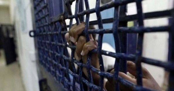 الاحتلال يصدر (27) أمر اعتقال إداري بحقّ أسرى
