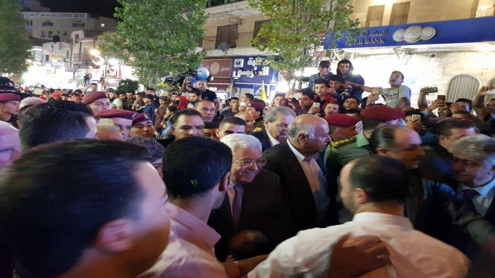 الرئيس يتفقد الأسواق ويلتقي المواطنين في رام الله