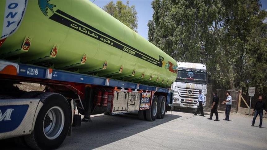 مصر تواصل فتح معبر رفح لإدخال الوقود الصناعي لغزة لليوم الثالث