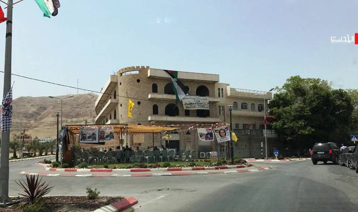 الشرطة والنيابة العامة باريحا تحققان بظروف وفاة شاب وجد مشنوقا
