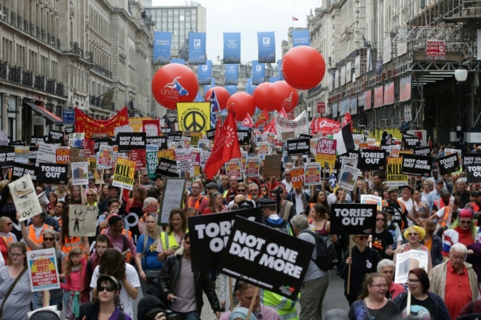 الآلاف يتظاهرون في لندن ضد حكومة تيريزا ماي