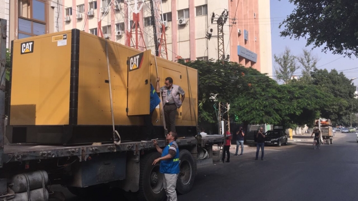 غزة: الاحتلال يسمح بادخال مولد بديل..والاتصالات تعلن عن عودة خدماتها 