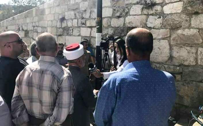 الاحتلال يمنع مفتي القدس من دخول الاقصى ويغلق حاجز قلنديا بشكل كامل أمام المواطنين