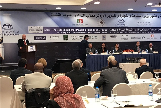 محافظ سلطة النقد يشارك في فعاليات منتدى مصرفي عربي حول المشروعات الصغيرة والمتوسطة