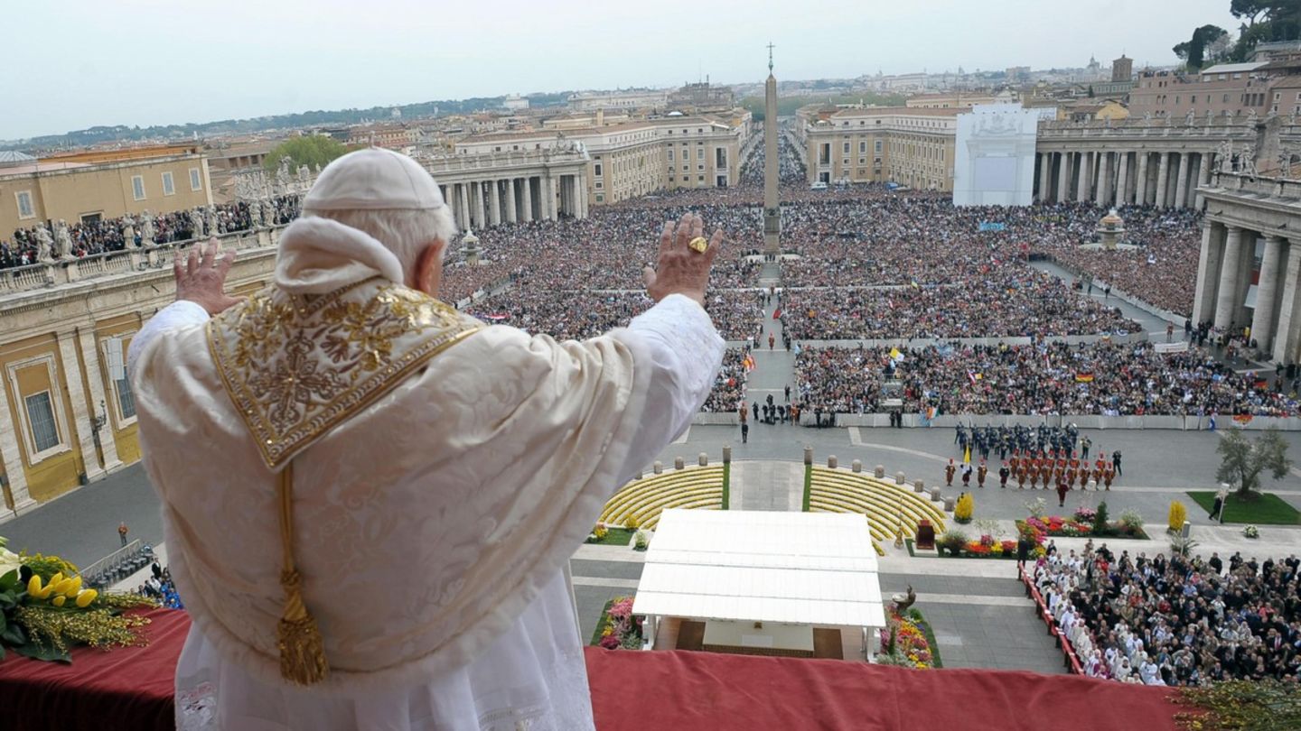 بابا الفاتيكان يوجه نداء من أجل السلام