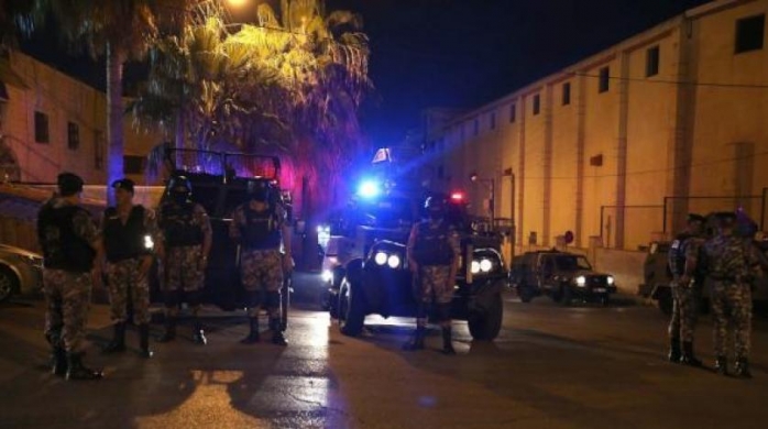 تفاصيل حادثة اطلاق النار داخل السفارة الإسرائيلية في عمان (فيديو)