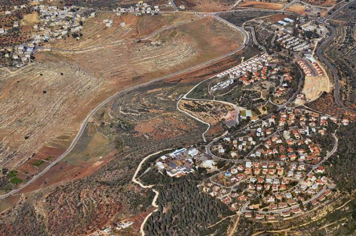 الحدث الاسرائيلي | مستوطنو حلميش يستغلون العملية لاقامة بؤرة استيطانية جديدة
