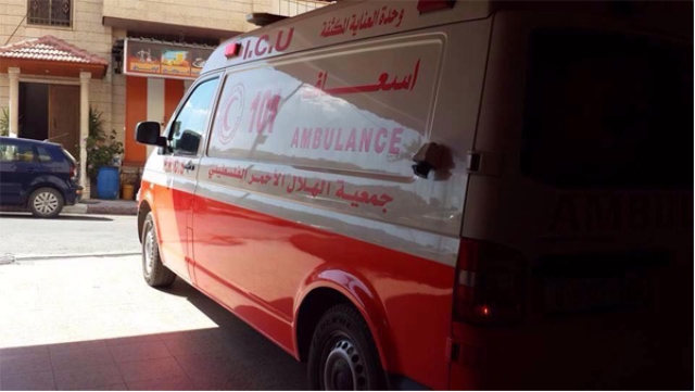 إصابة شاب بحروق إثر