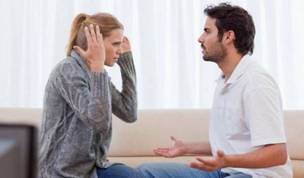 هذا التطبيق يكشف الخيانة الزوجية!

