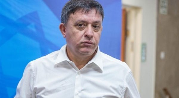رئيس حزب العمل الاسرائيلي: انتخابات مبكرة العام القادم