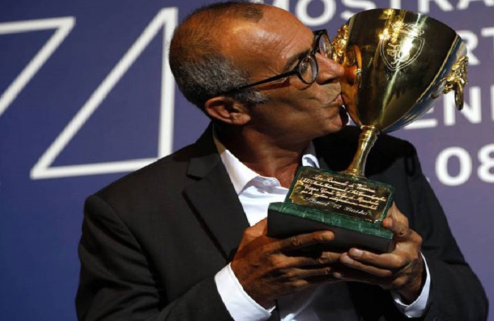الحدث الثقافي | كمال الباشا فلسطيني يفوز بجائزة في فيلم لمخرج حبسته لبنان
