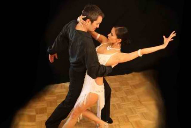 ما هي فوائد الرقص؟ (صور)