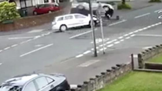 شاب يوثق حادث سير قام به هو شخصيا (فيديو)