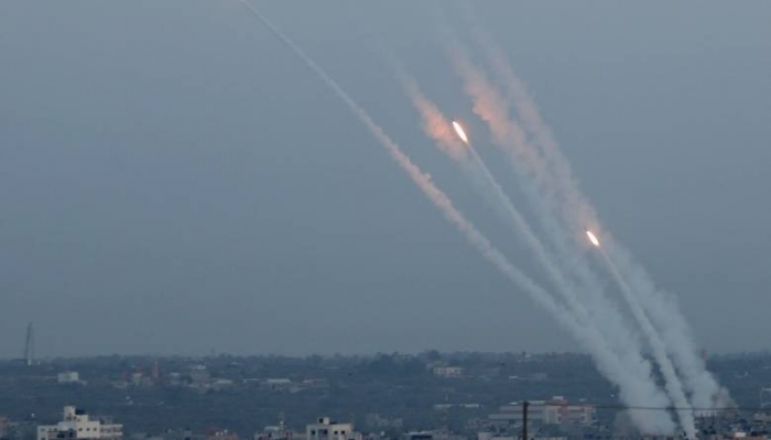الاحتلال يزعم اطلاق قذائف صاروخية من غزة باتجاه مستوطنات الغلاف
