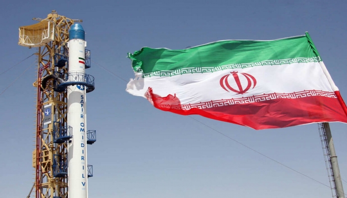 إيران تطلق قمرا صناعيا إلى الفضاء مطلع الشهر المقبل
