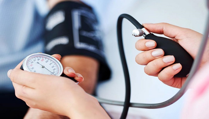 هل توجد مواد غذائية تخفض ارتفاع ضغط الدم دون تعاطي الأدوية؟
