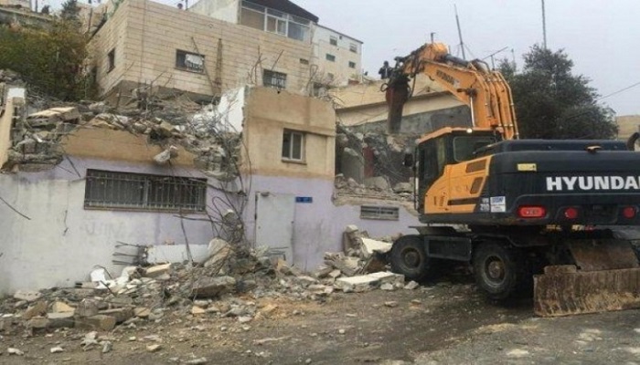 الاحتلال يخطر بهدم 13 منزلا مأهولا في سلوان