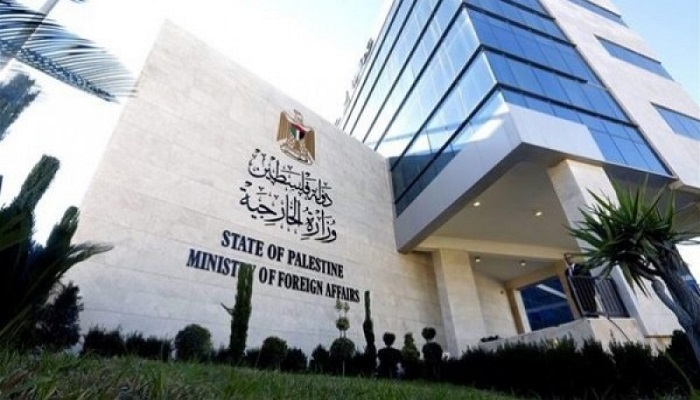 الخارجية تدعو طلبة الطب والتخصصات التطبيقية الدارسين في الجامعات الأردنية التسجيل لتسهيل سفرهم