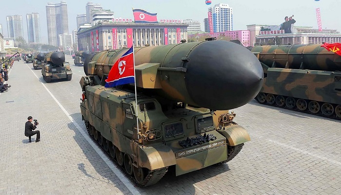كوريا الشمالية تستعد للكشف عن أسلحة استراتيجية مطورة حديثا