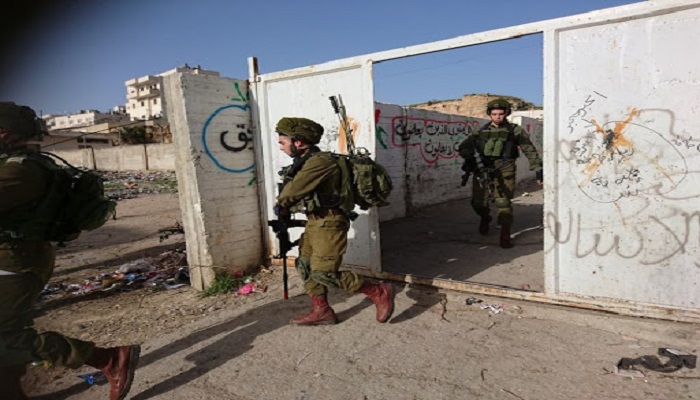 قوات الاحتلال تقتحم مدرسة جيت الثانوية في قلقيلية