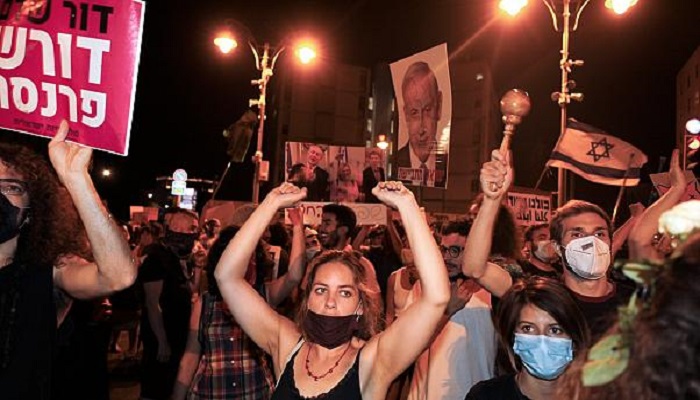استئناف التظاهر ضد نتنياهو ومطالبات برحيله 

