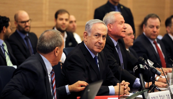 إسرائيل تخصم قيمة رواتب الأسرى من أموال المقاصة المحولة للسلطة 

