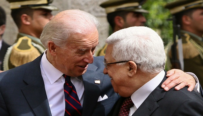 تحليل إسرائيلي: الكلمات المفقودة في تهنئة الرئيس عباس لبايدن


