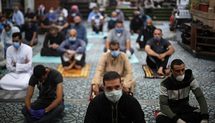 الأوقاف تعلن إجراءات الوقاية خلال الصلوات في المساجد