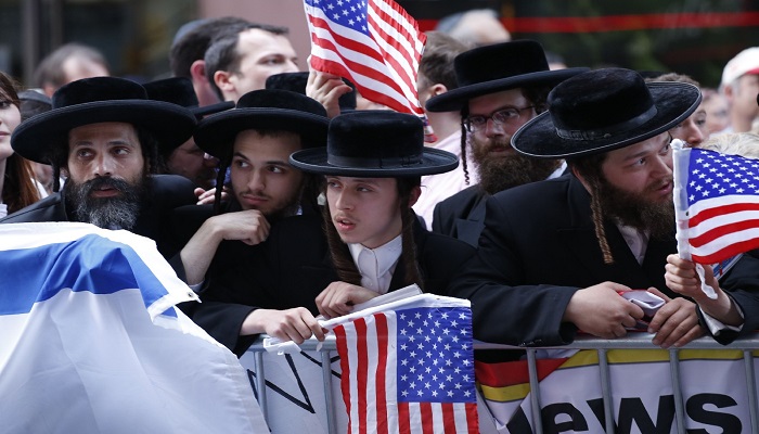 ما هي دلالات تصويت يهود الولايات المتحدة ضد ترامب للإطاحة به؟ 

